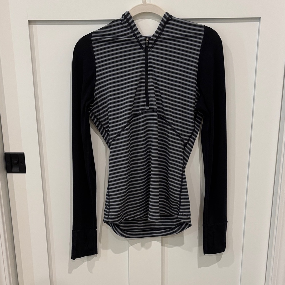 Mountain Hardwear Black and Gray Striped Long Sleeve Top